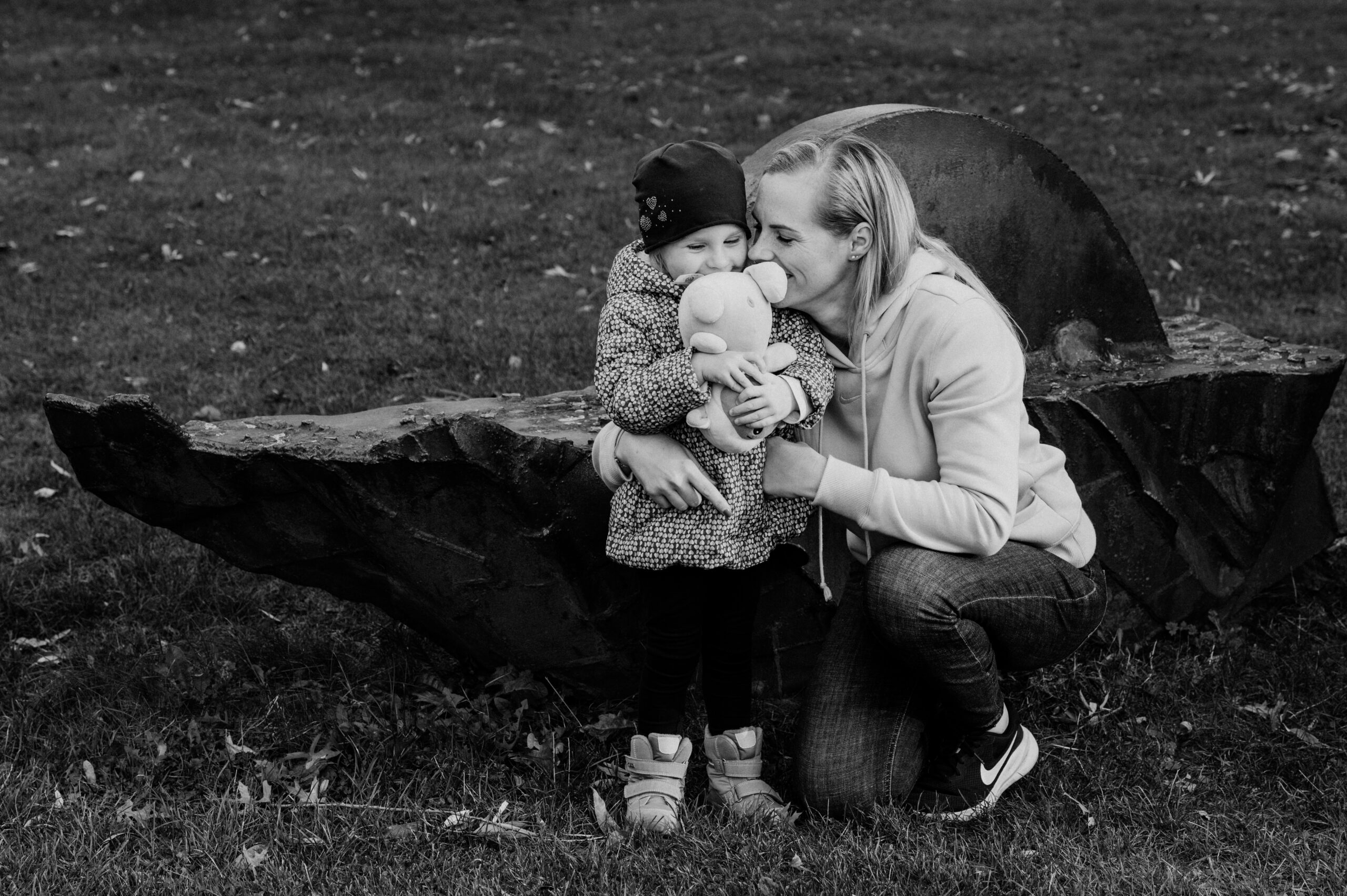 Bild 06 der Reportage 07: Mama und Tochter im Britzer Garten
