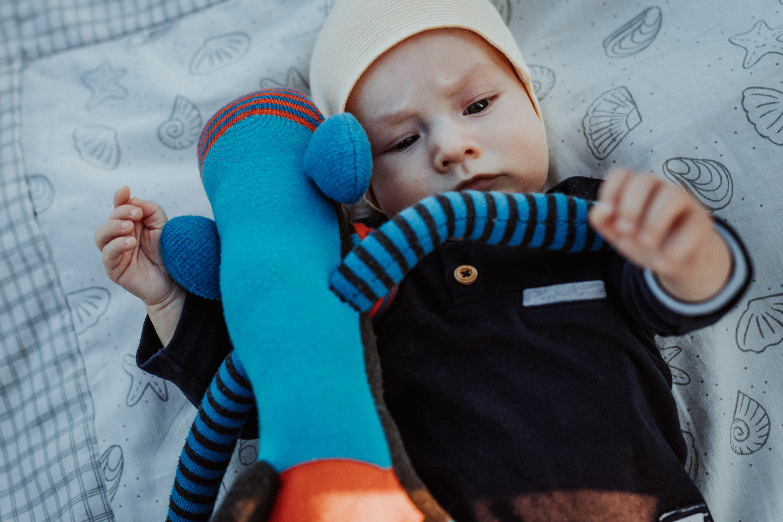 Bild 06 der Reportage 08: ein Tag im Feld mit Baby