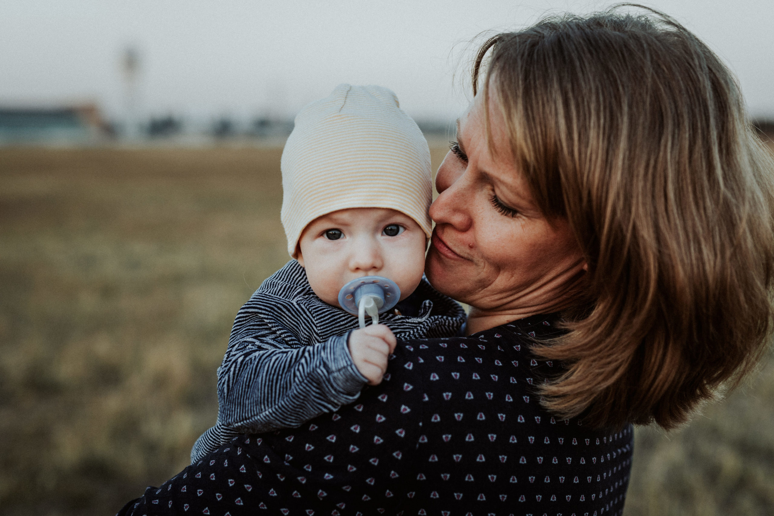 Bild 15 der Reportage 08: ein Tag im Feld mit Baby