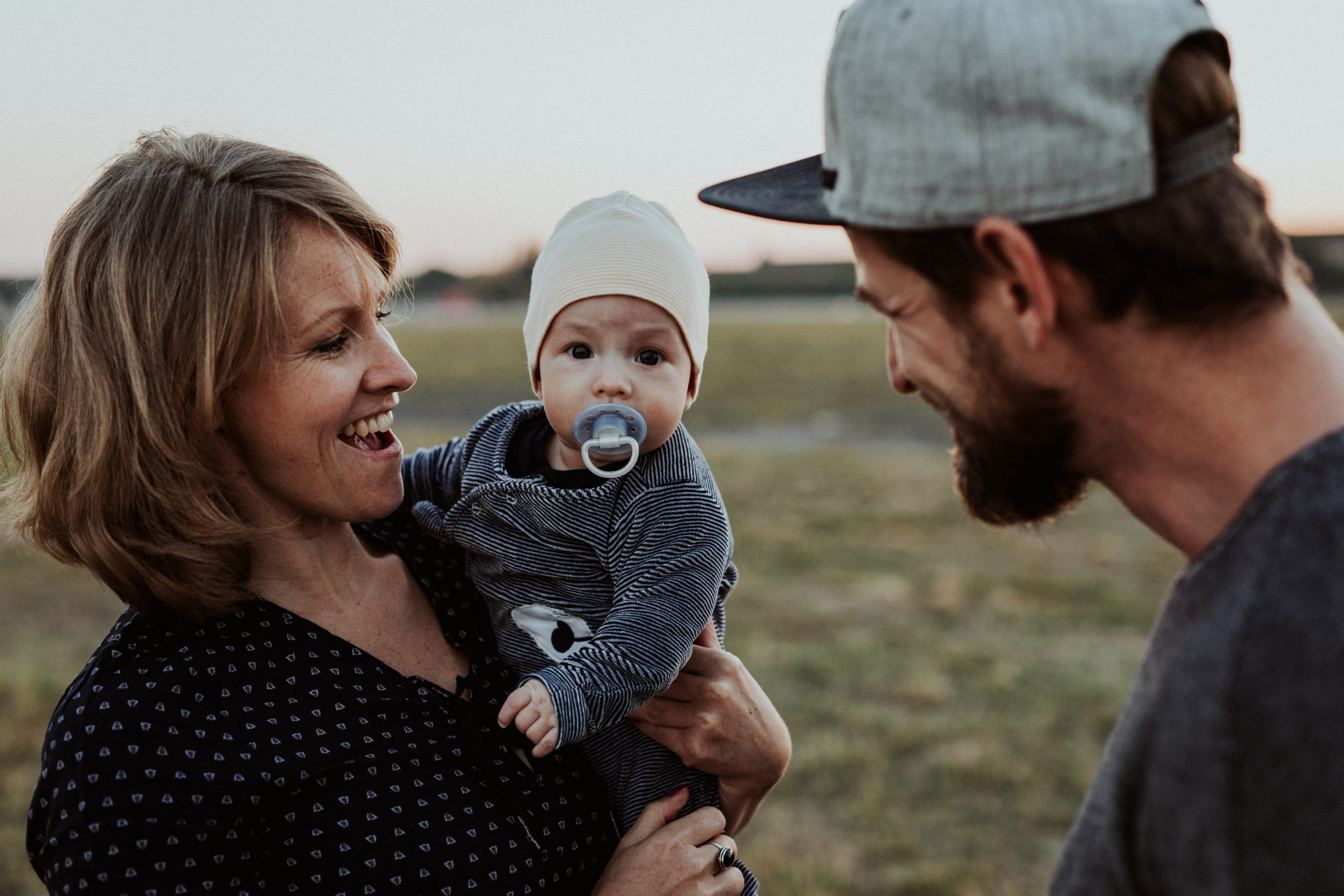 Bild 16 der Reportage 08: ein Tag im Feld mit Baby